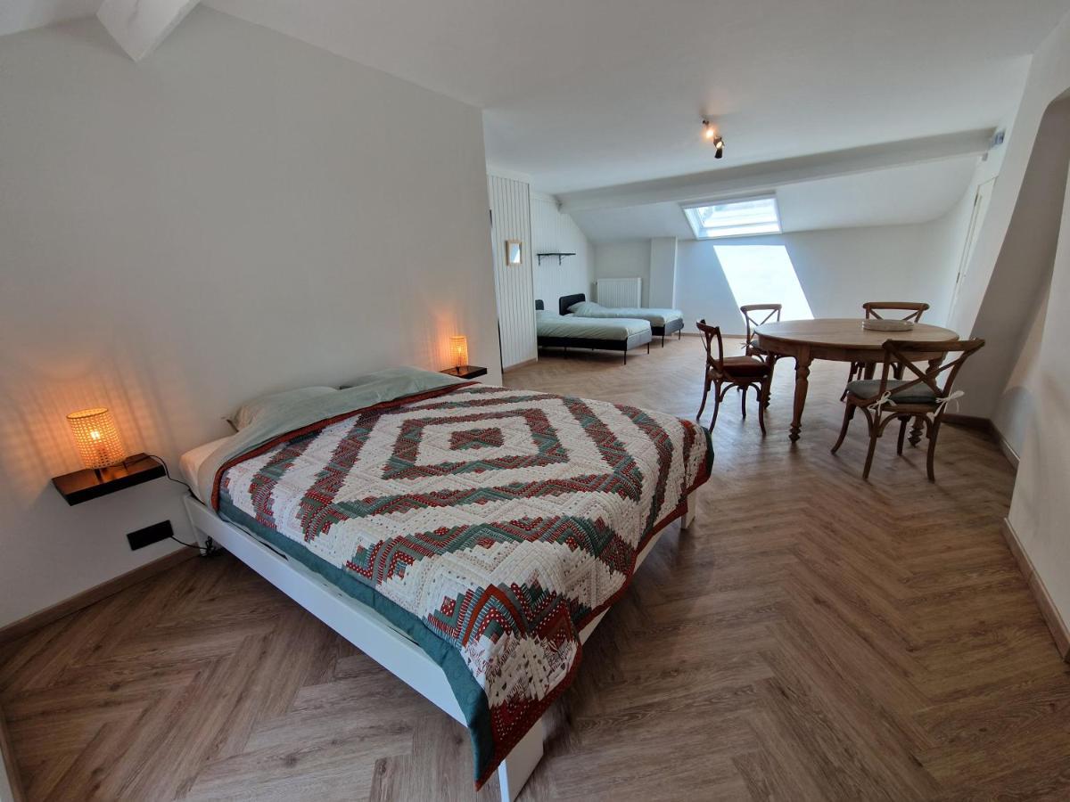 Habitat Panzió Momignies Kültér fotó