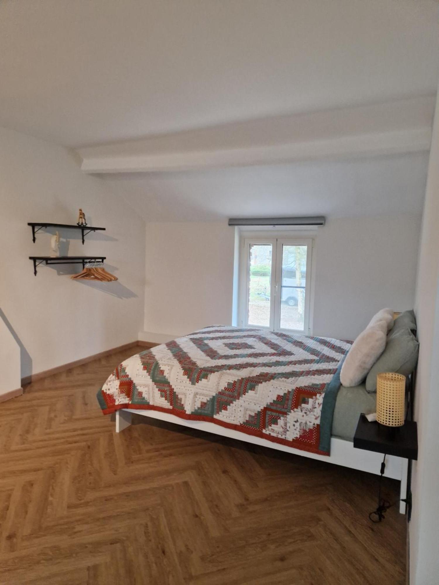 Habitat Panzió Momignies Kültér fotó